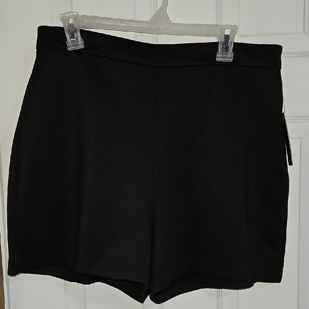 BOLD elements High Waist Black Shorts